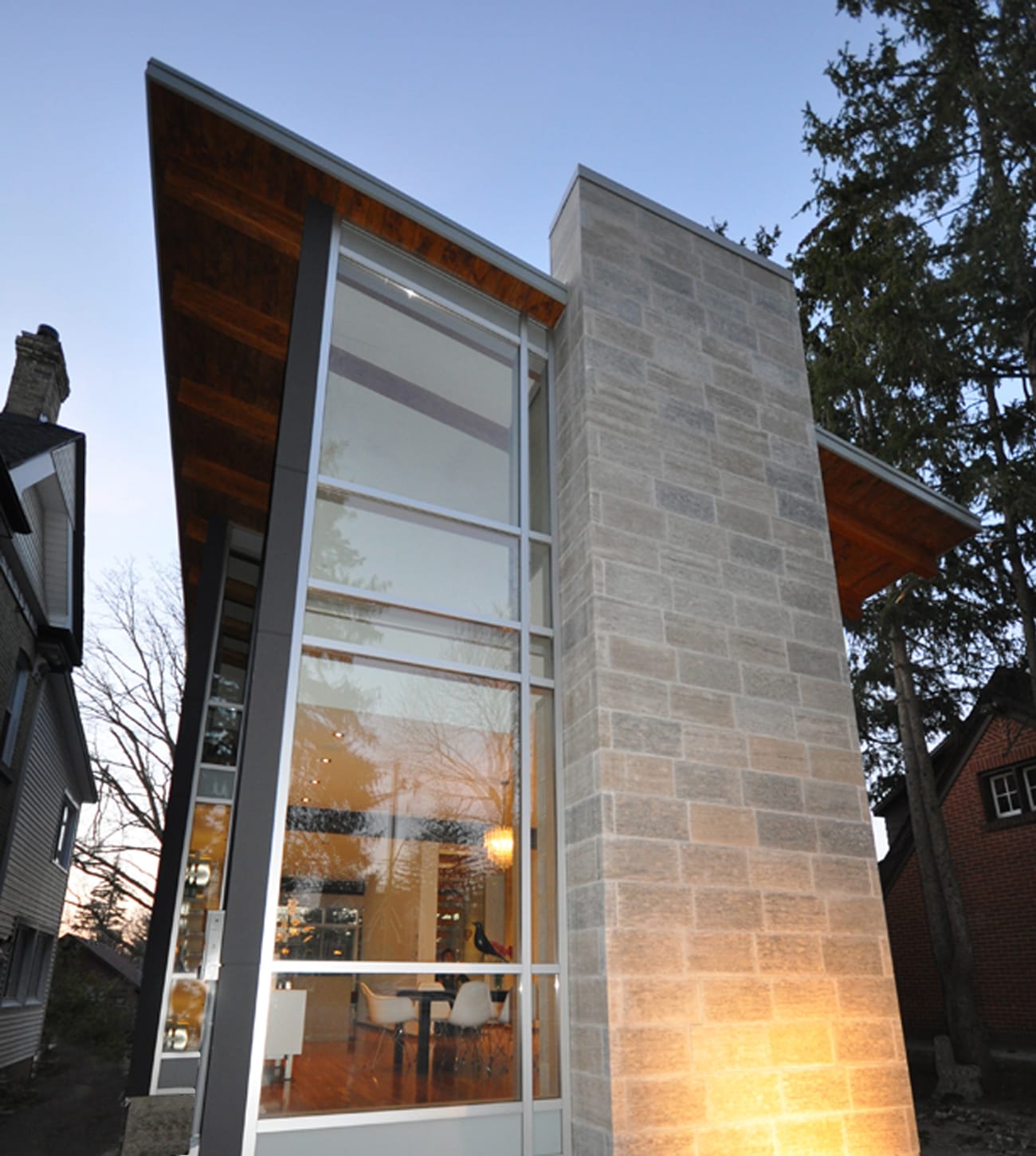 Narrow House